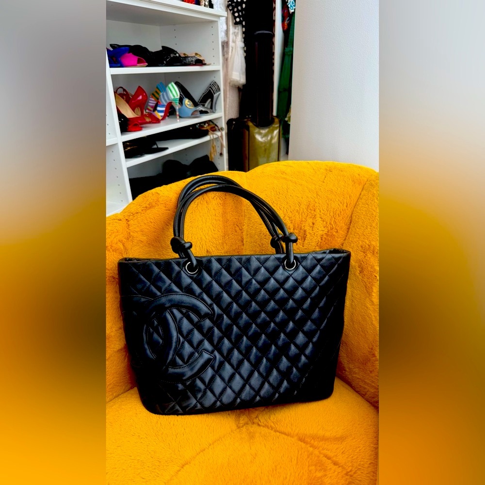 CHANEL Black Quilted Tote Bag with Iconic CC Logo